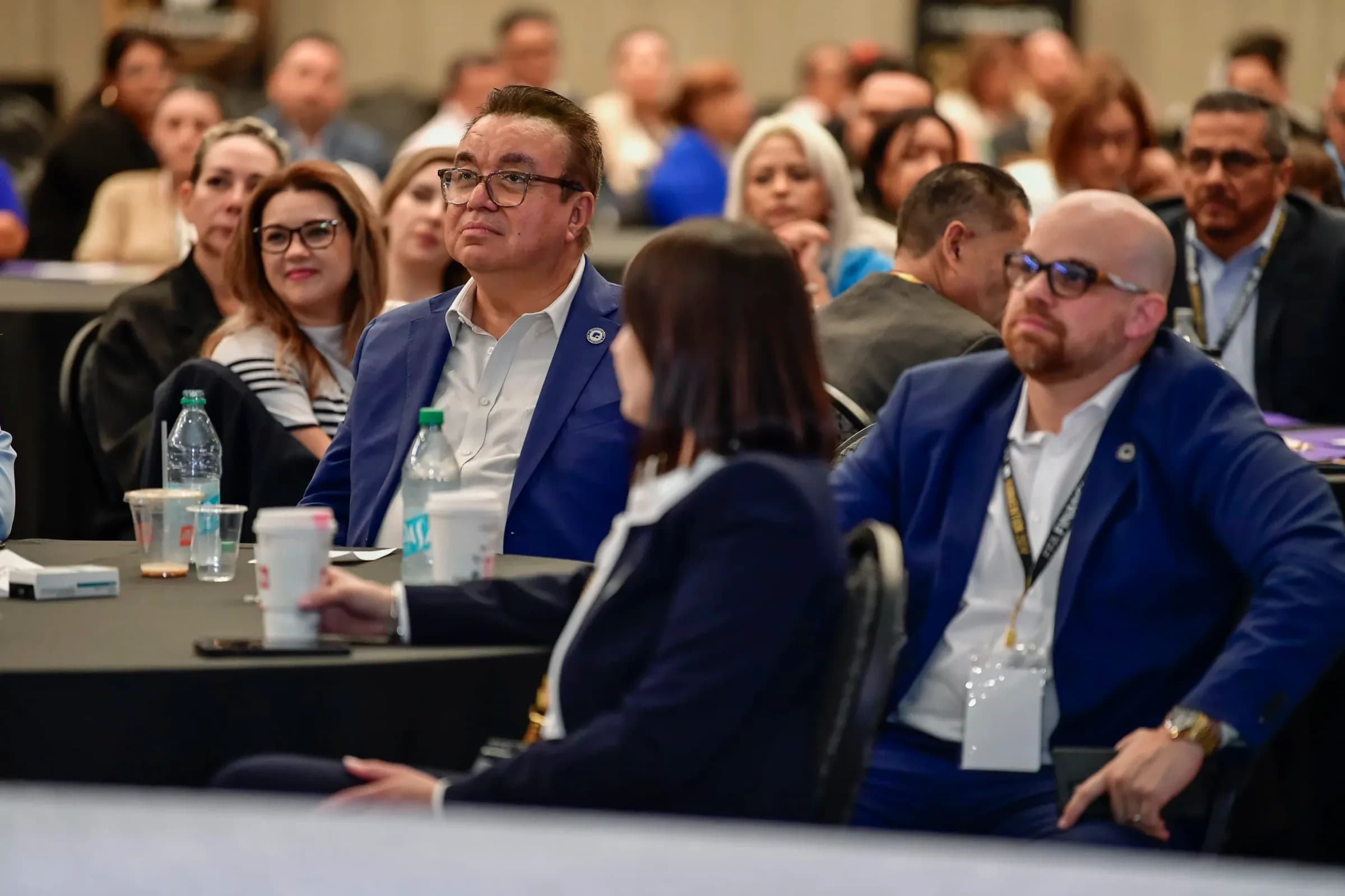 Agentes y líderes de FFA Financial Group reunidos durante la convención